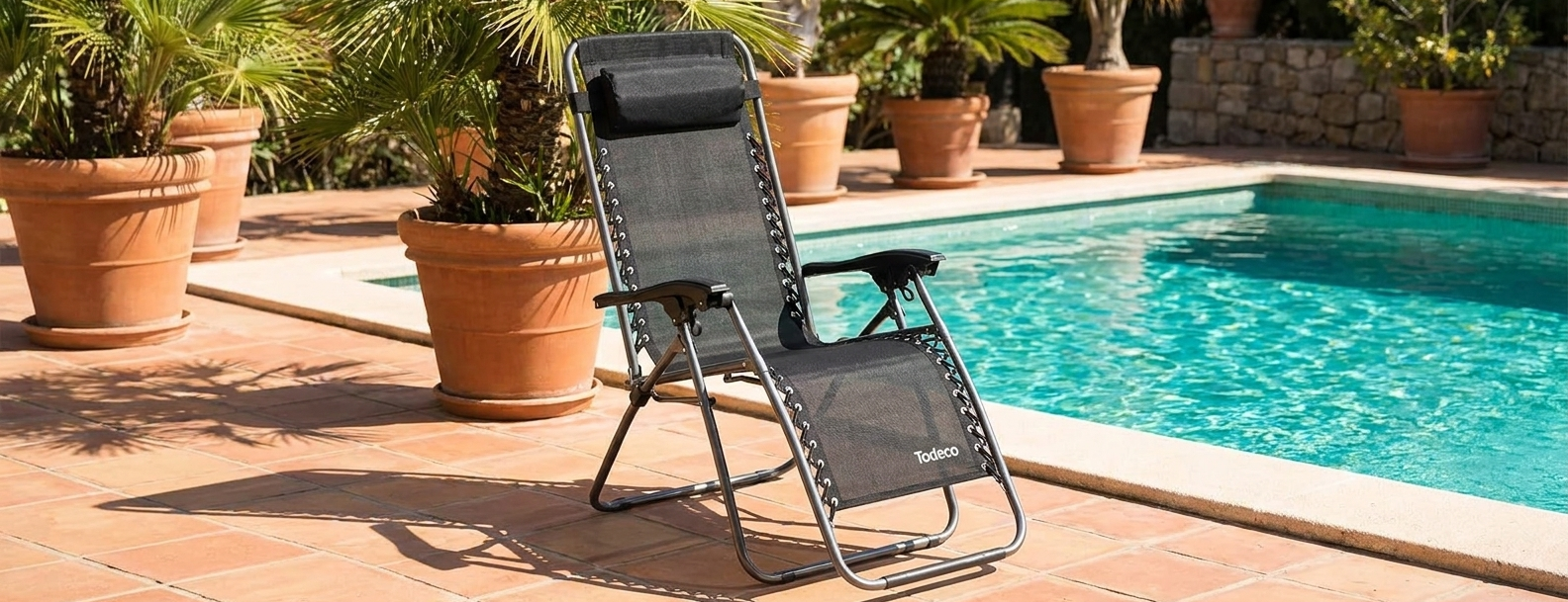 Chaise longue pliable noire — 1 pièce