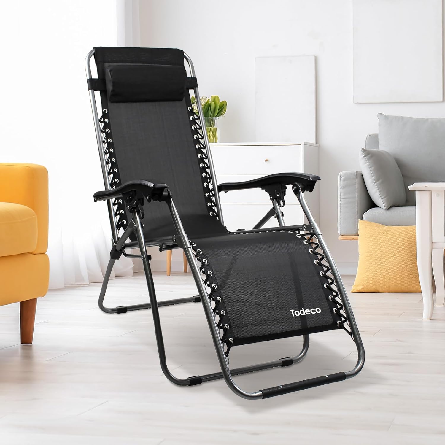 Chaise longue pliable noire — 1 pièce — 7