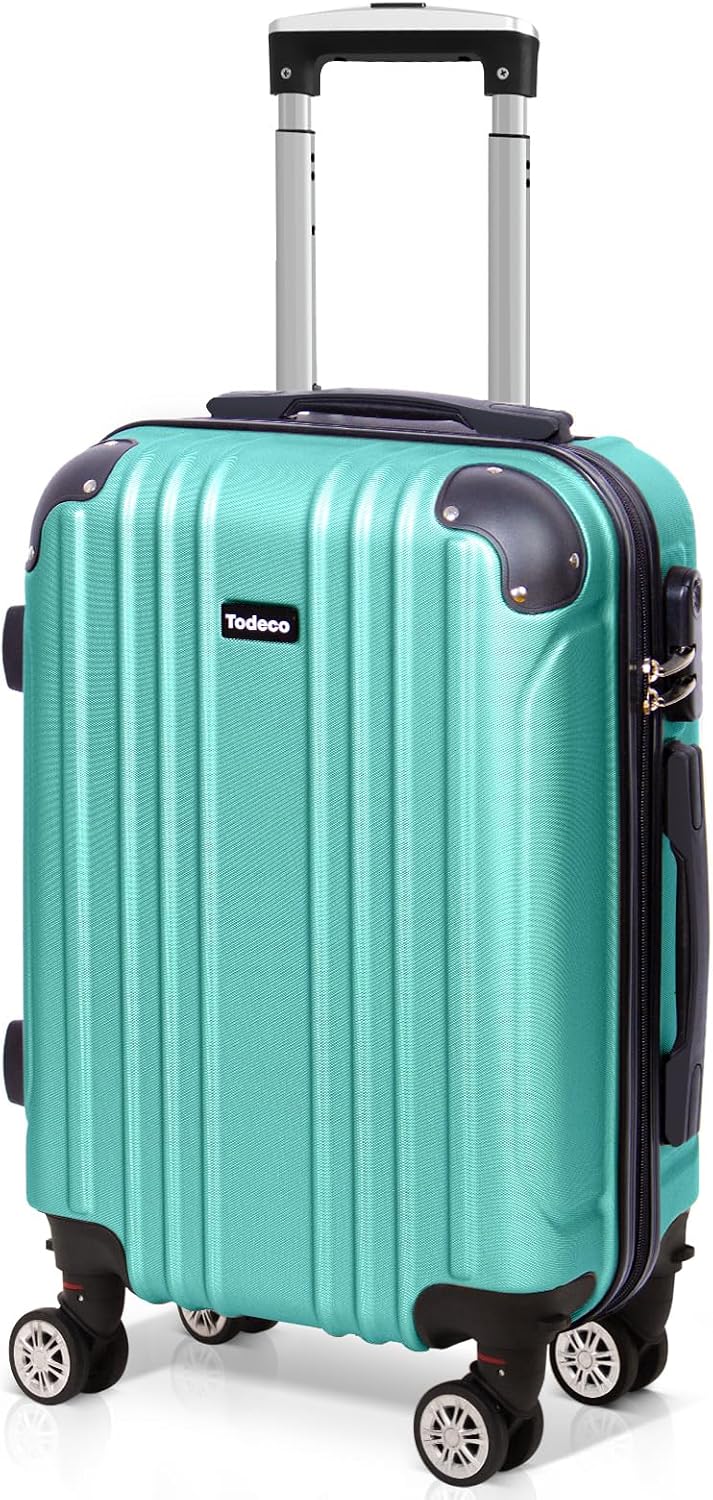 Valise de voyage rigide verte, prête à partir — 1